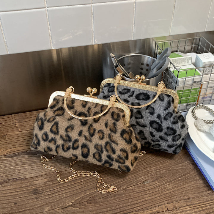 WoElegant Leopard Print Evening Handbag Kalsten