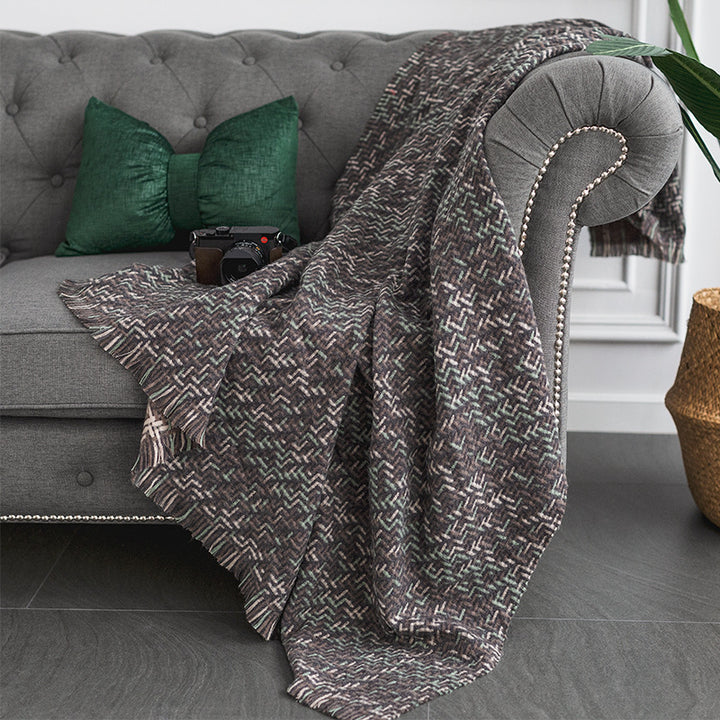 Throw blanket and plaid with herringbone structure, soft cotton blend and decorative fringes Kalsten