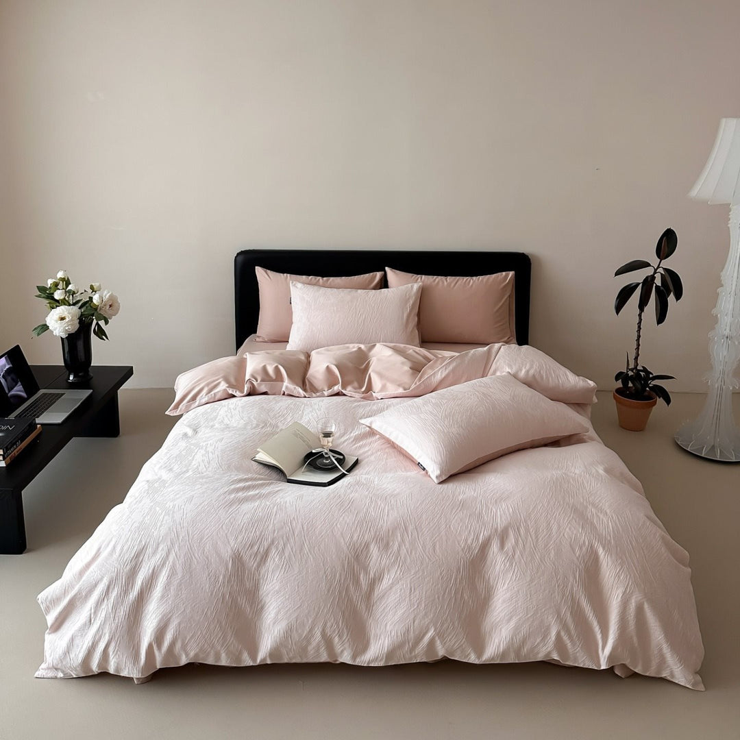 Elegant bed linen set made of cotton satin with embossed fan relief
