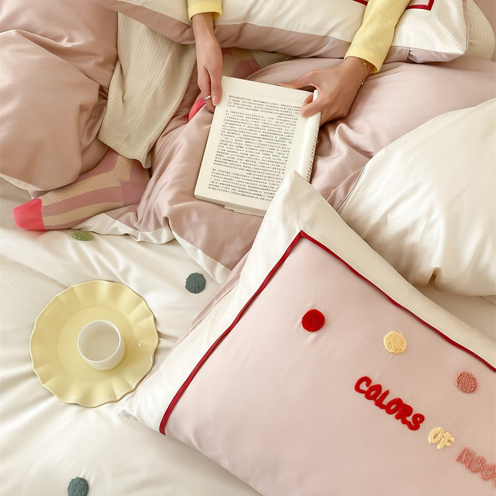 Bedding set with embroidered polka dots made of cotton satin, reversible duvet cover & decorative pillow