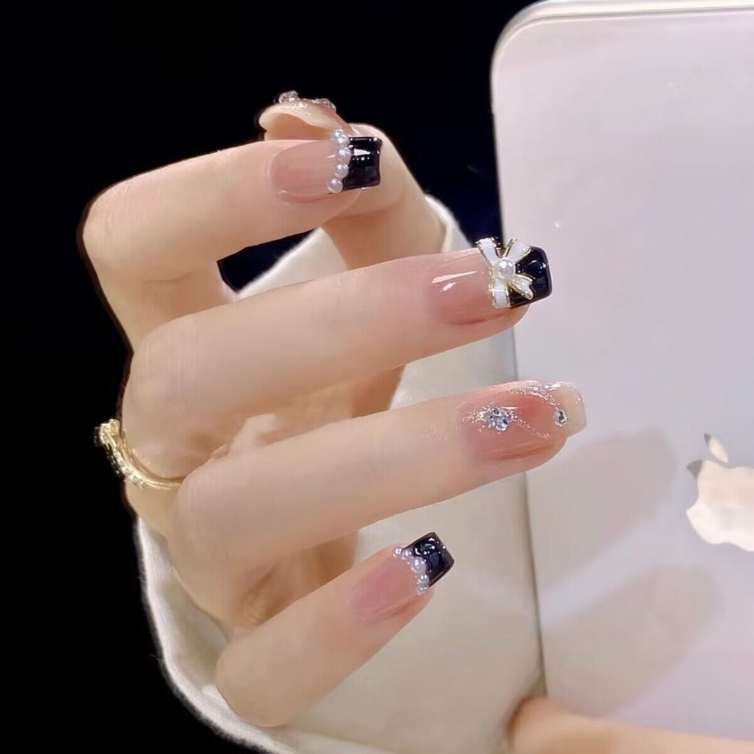 Premium Rhinestone-Embellished Press-On Nail Art Kalsten