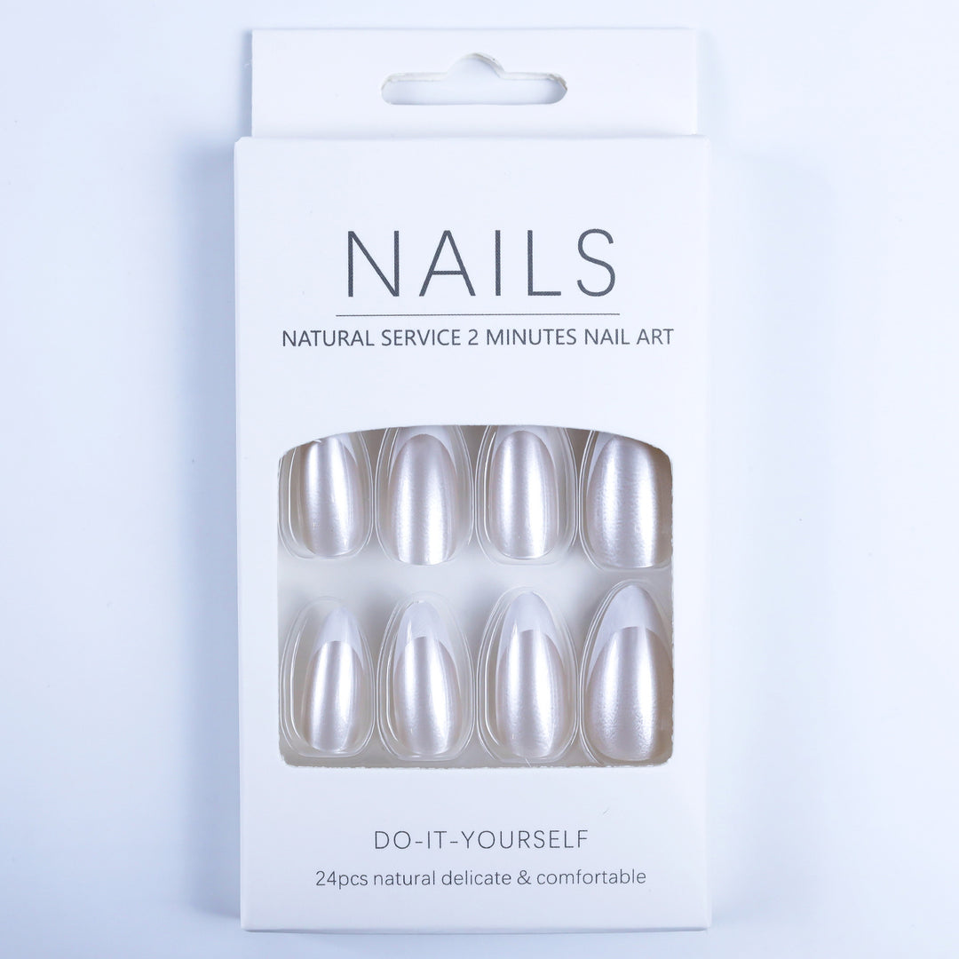 Artificial nails in elegant French tip design Kalsten