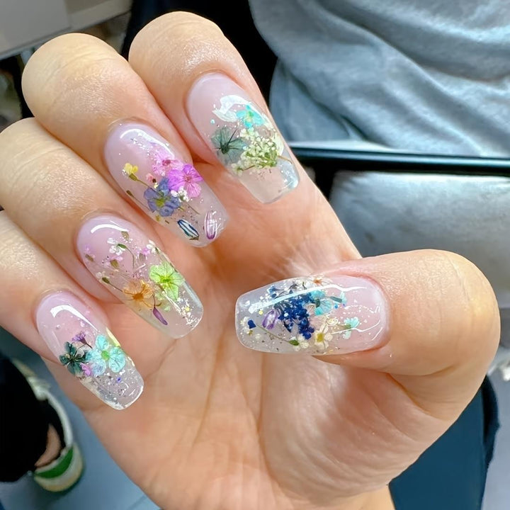Nail set with elegant glitter design Kalsten