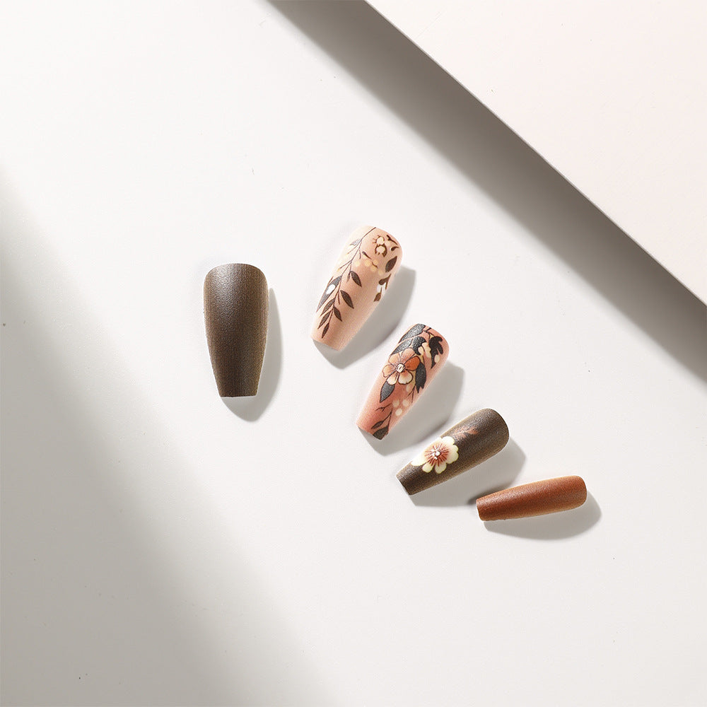 Fake Nail Set with Elegant Floral Designs Kalsten