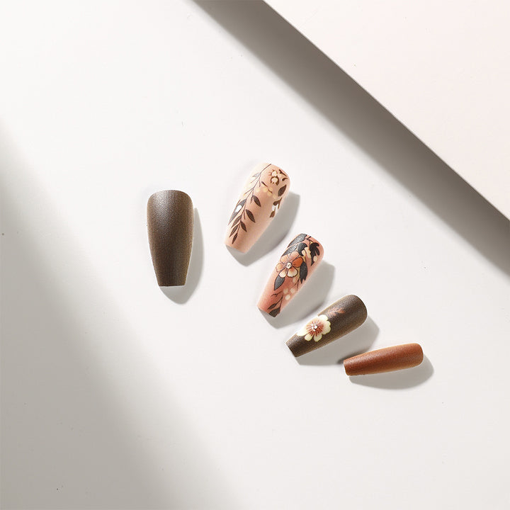 Fake Nail Set with Elegant Floral Designs Kalsten