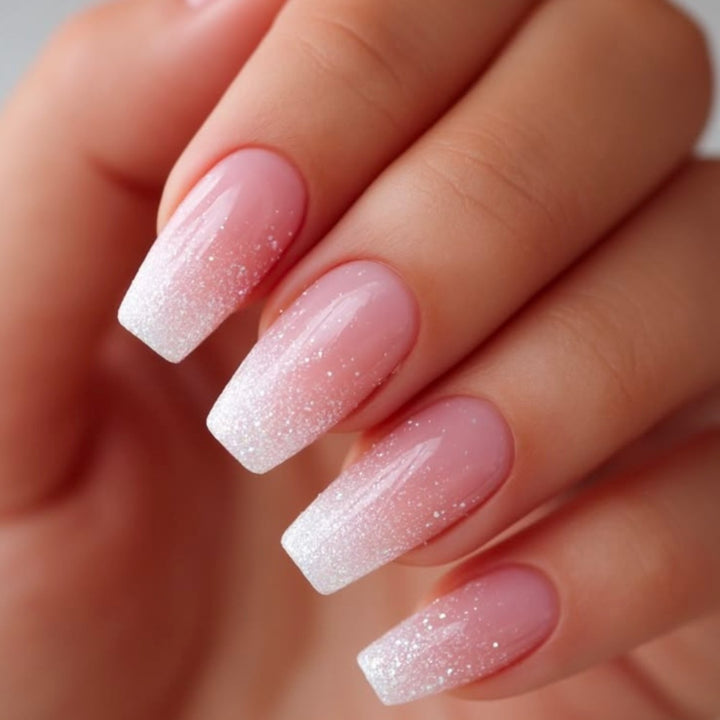 Elegant and Sparkling Artificial Fingernails Kalsten