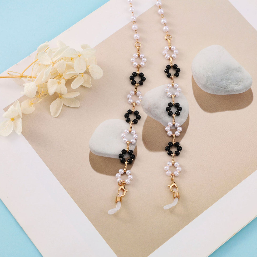 Elegant Beaded Eyewear Chain Kalsten