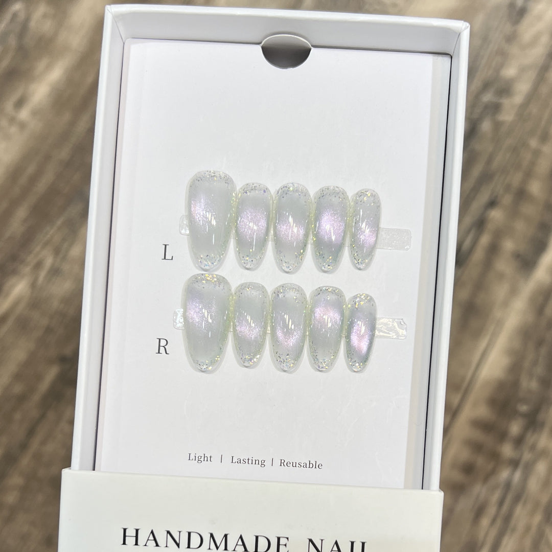 Handmade Press-On Nail Set with Iridescent Finish Kalsten