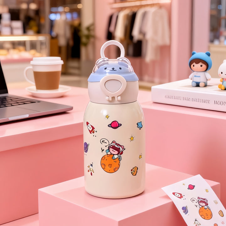 Child-friendly drinking bottle with fill level indicator Kalsten