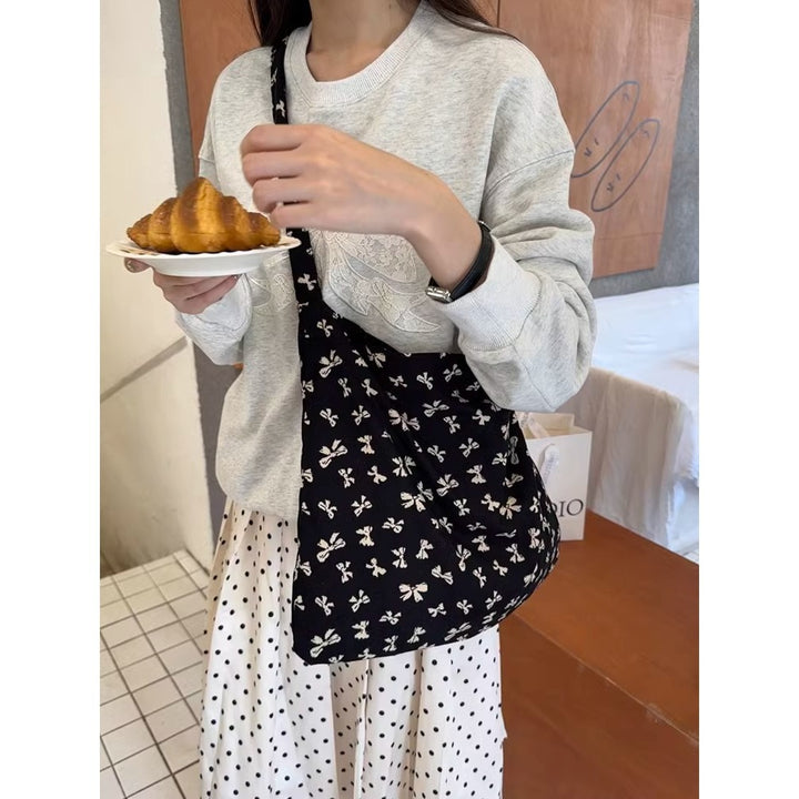 Floral-Printed Sling Bag Kalsten