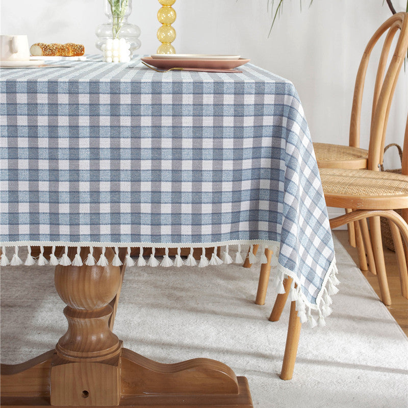 Checkered Tablecloth with Decorative Tassels
