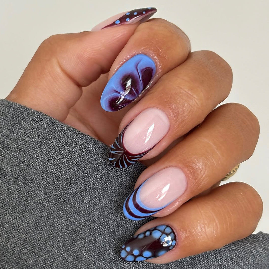 Artificial nails with modern geometric design Kalsten