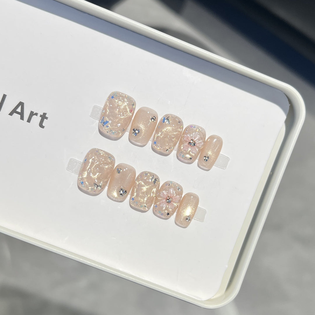 Decorative Floral Press-On Nail Set with Shimmering Accents Kalsten