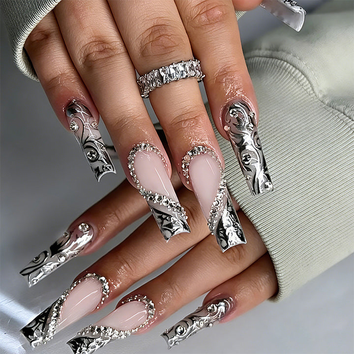 Elegant artificial nails with stylish embellishments Kalsten