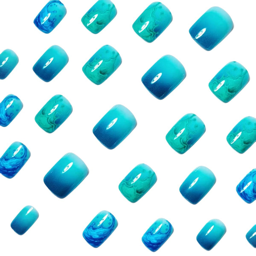 Artificial nails with elaborate wave design Kalsten