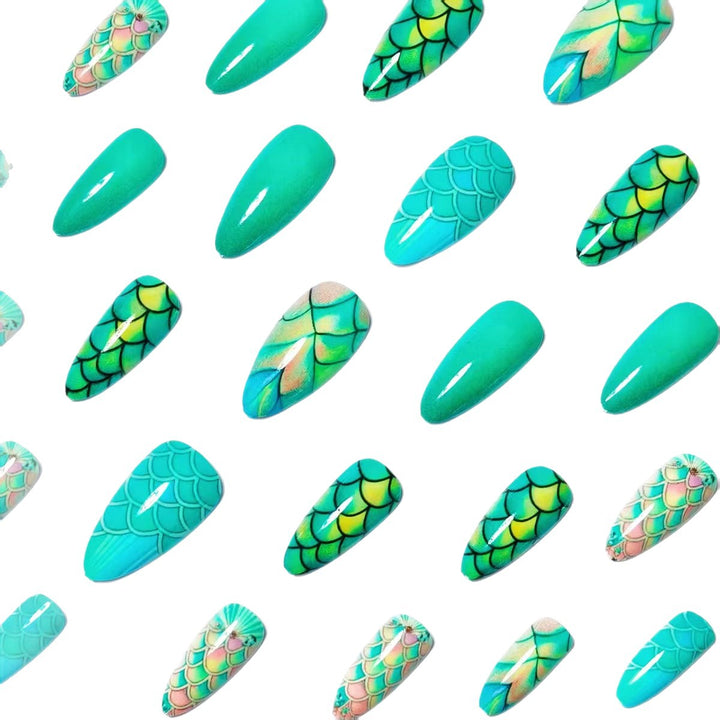 Artificial nails with scale pattern Kalsten