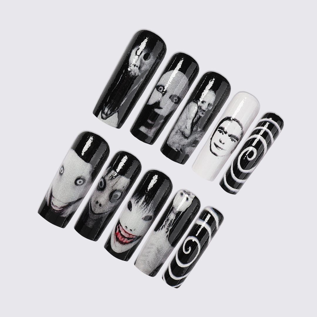 Creative nail art set with spooky design motifs Kalsten