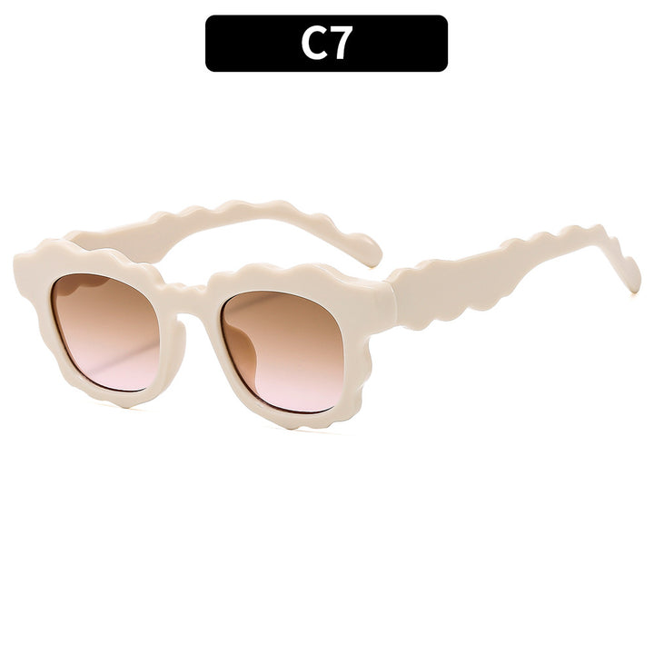 Artistic Wavy Frame Sunglasses