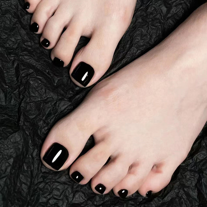 Elegant toenail art Kalsten