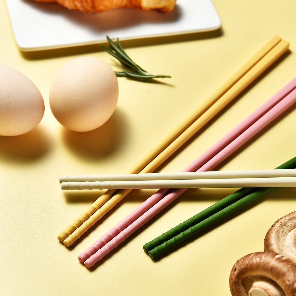 More Elegant and Ergonomic Spoon Made of High-Quality Plastic Kalsten