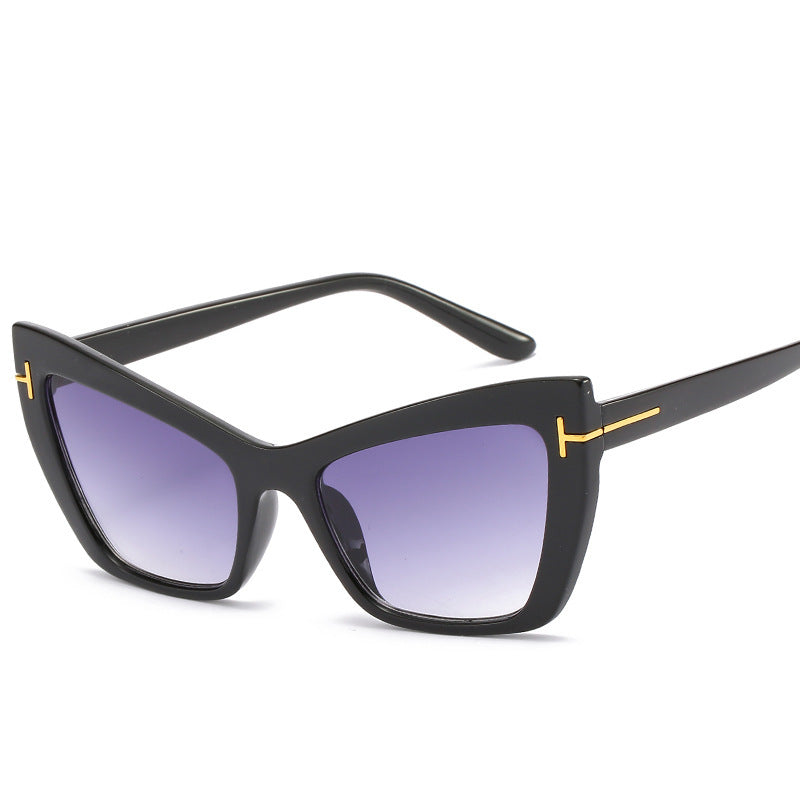 Cat-Eye Frame Sunglasses with Gradient Lenses Kalsten