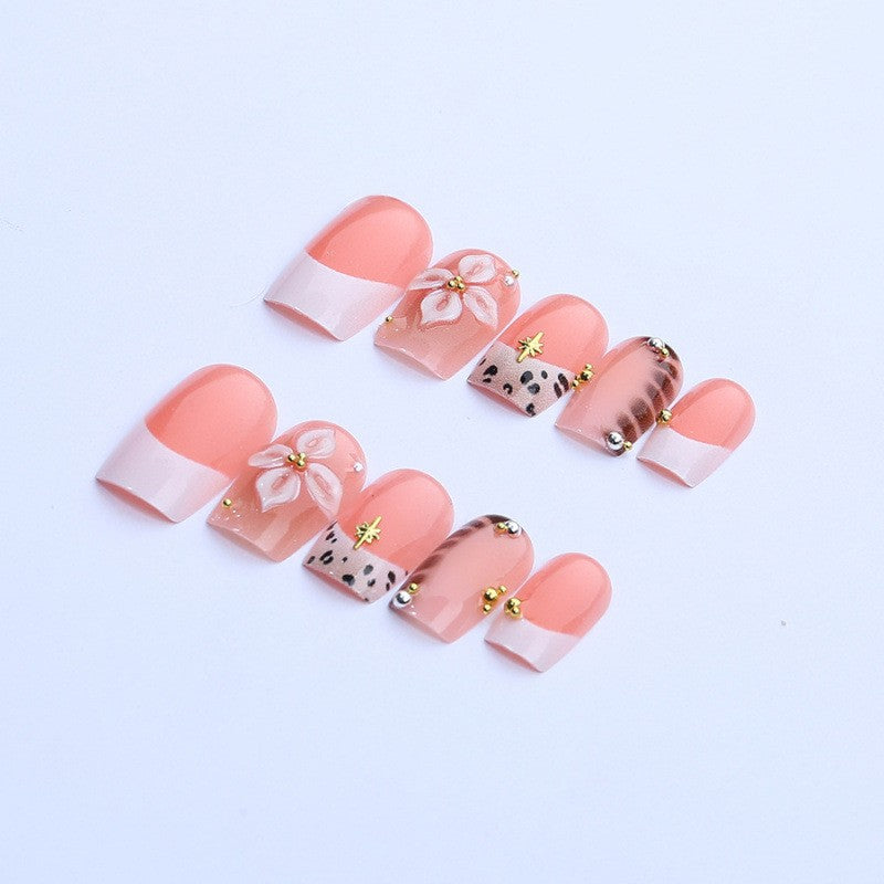 Artistic Decorative Press-On Nail Set Kalsten