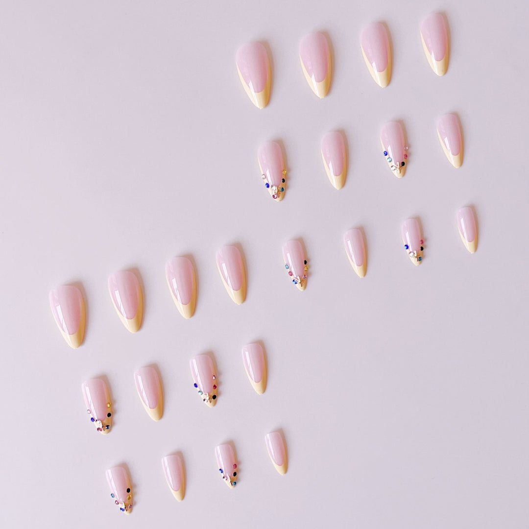 Nail art set with floral 3D decorations and glitter accents Kalsten