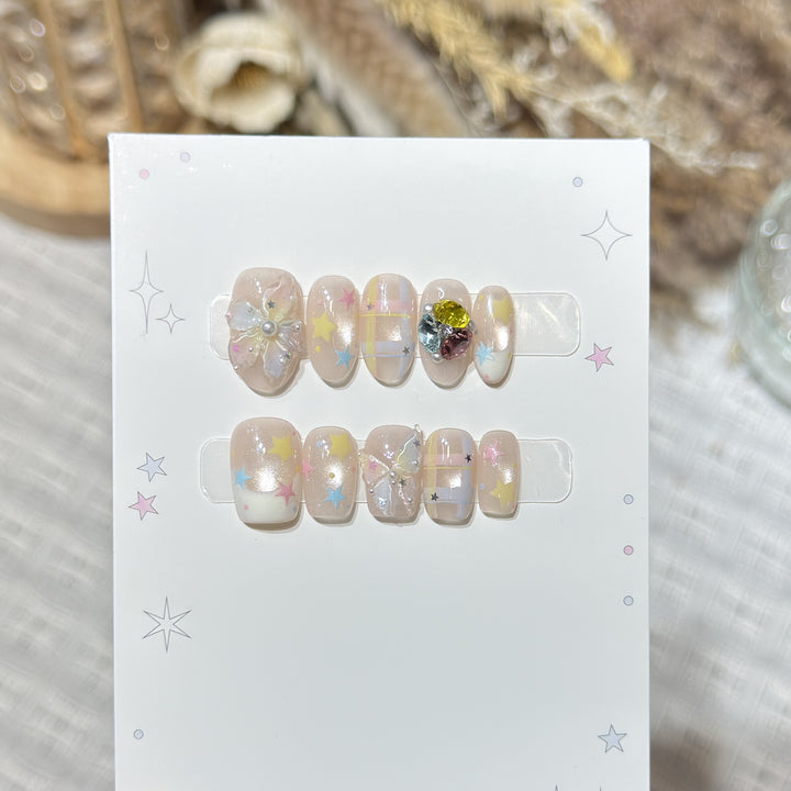 Decorative Press-On Nail Art Set with Gem Accents Kalsten
