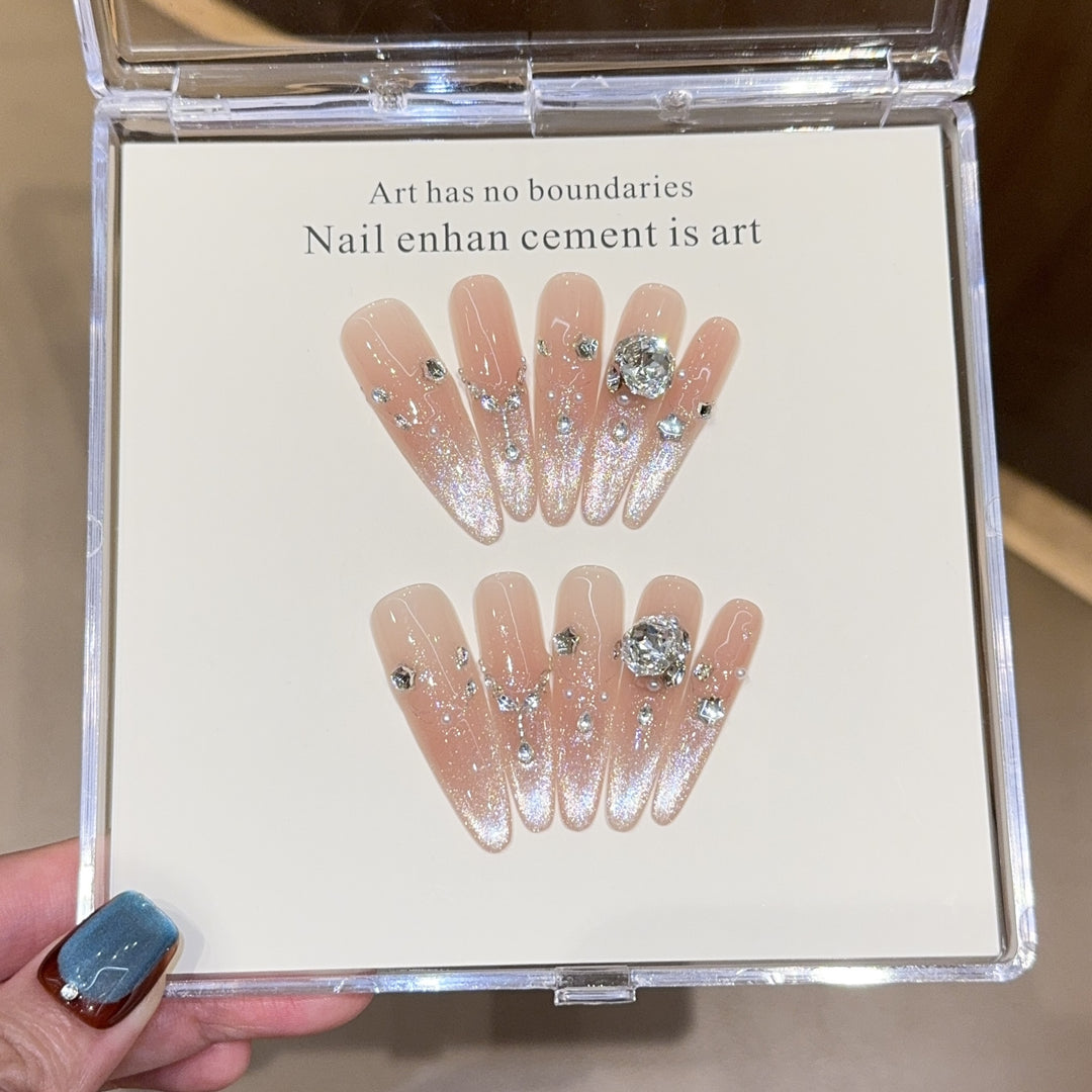Artificial artificial nails with luxurious glitter and rhinestone design Kalsten
