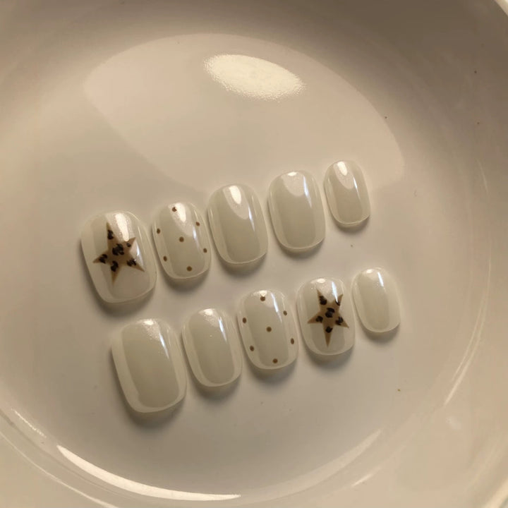 Artistic Star-Patterned Press-On Nails