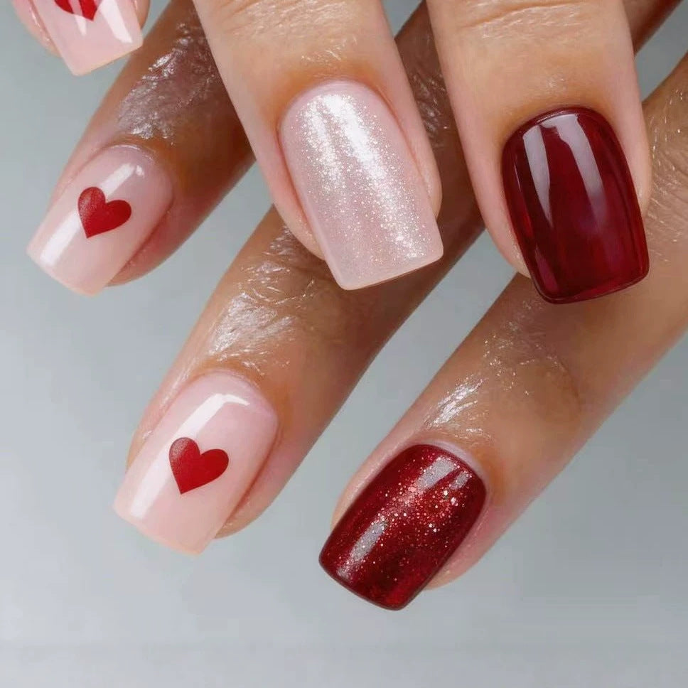 Artificial nails in romantic heart design Kalsten
