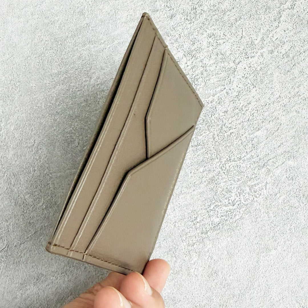Minimalist Leather Card Case kalsten