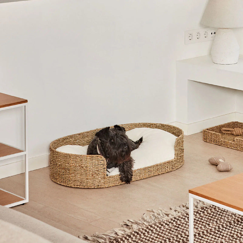 Cozy and stylish dog bed made of braided material Kalsten