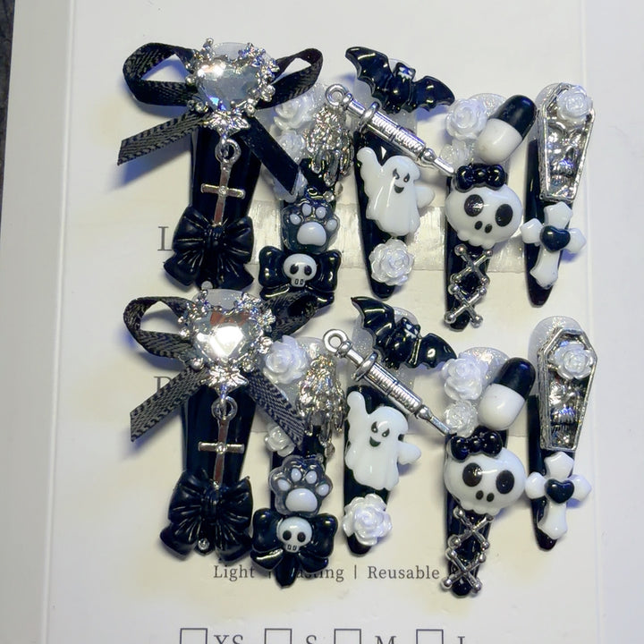 Gothic-Inspired Decorative Hair Clips