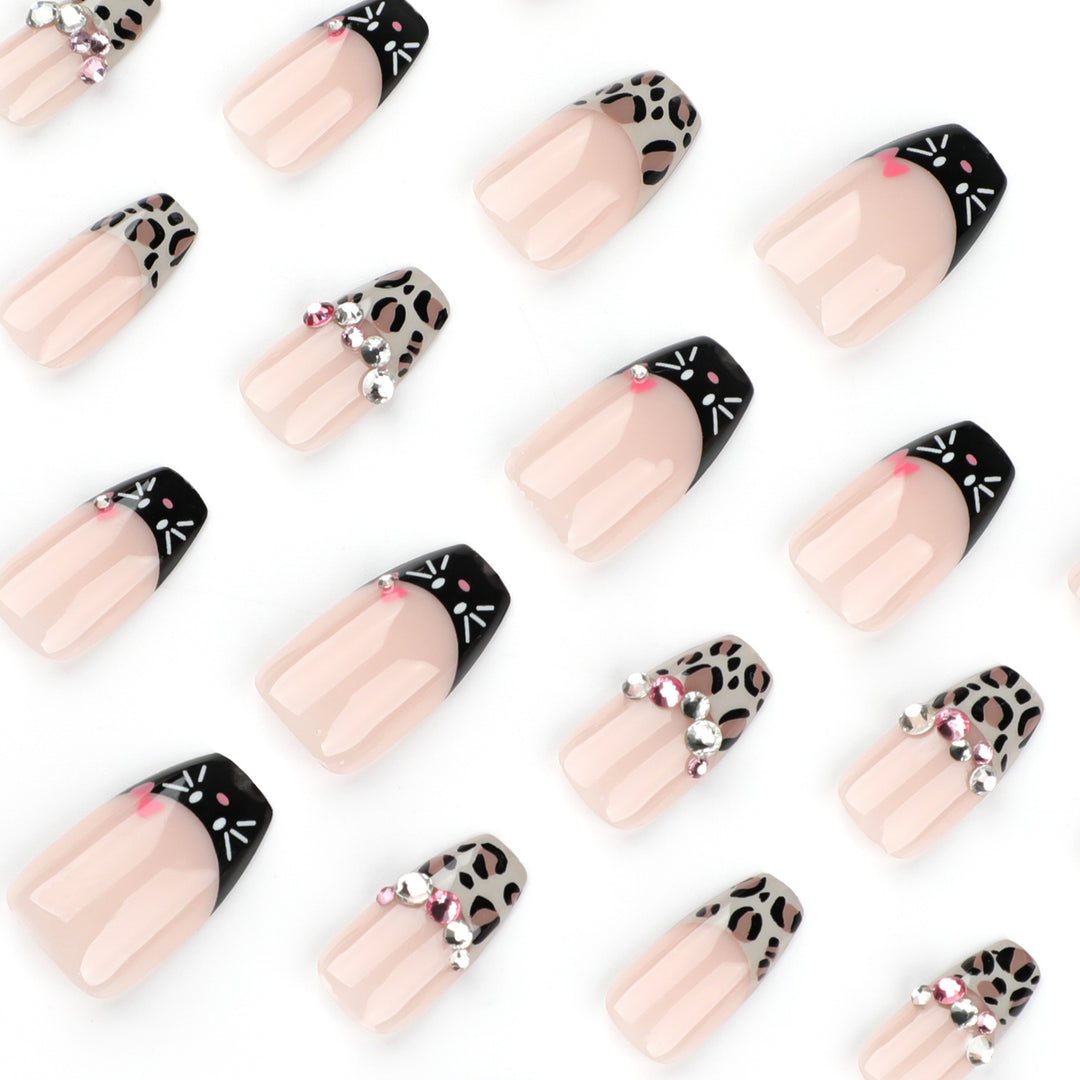 Artful nail art with glamorous 3D embellishments Kalsten