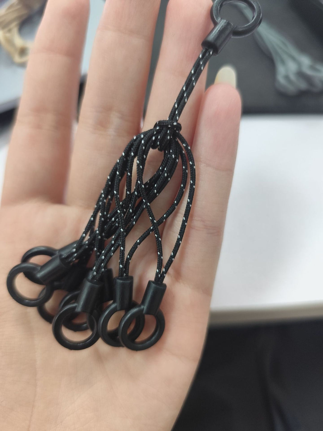 Multipurpose Adjustable Fastening Loops Kalsten