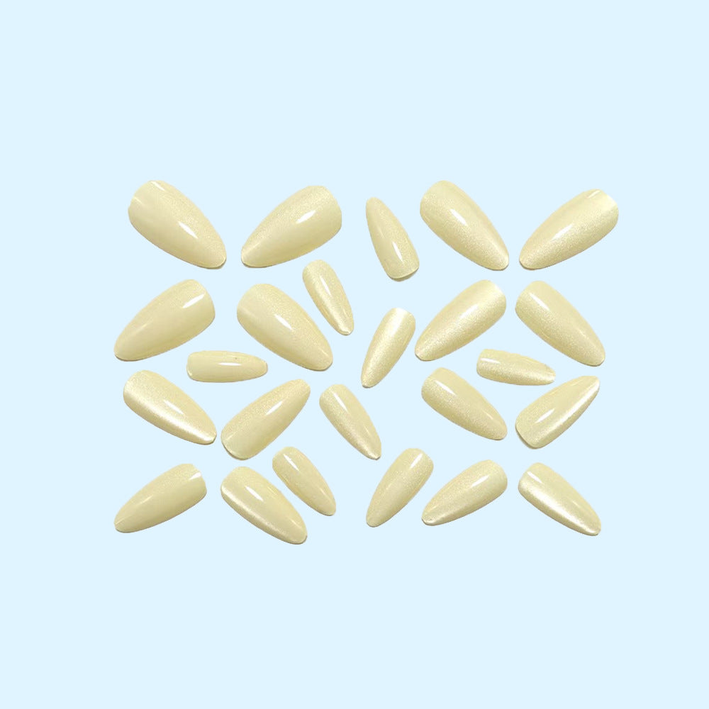 Shiny and Luxurious Artificial Nails Kalsten