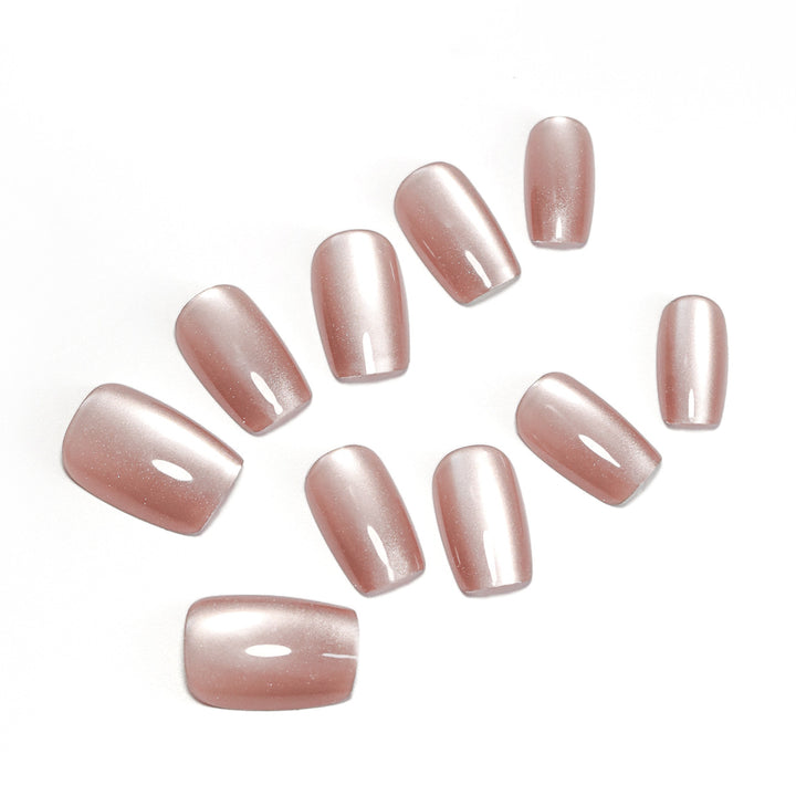 Artificial nail extensions with glossy finish Kalsten