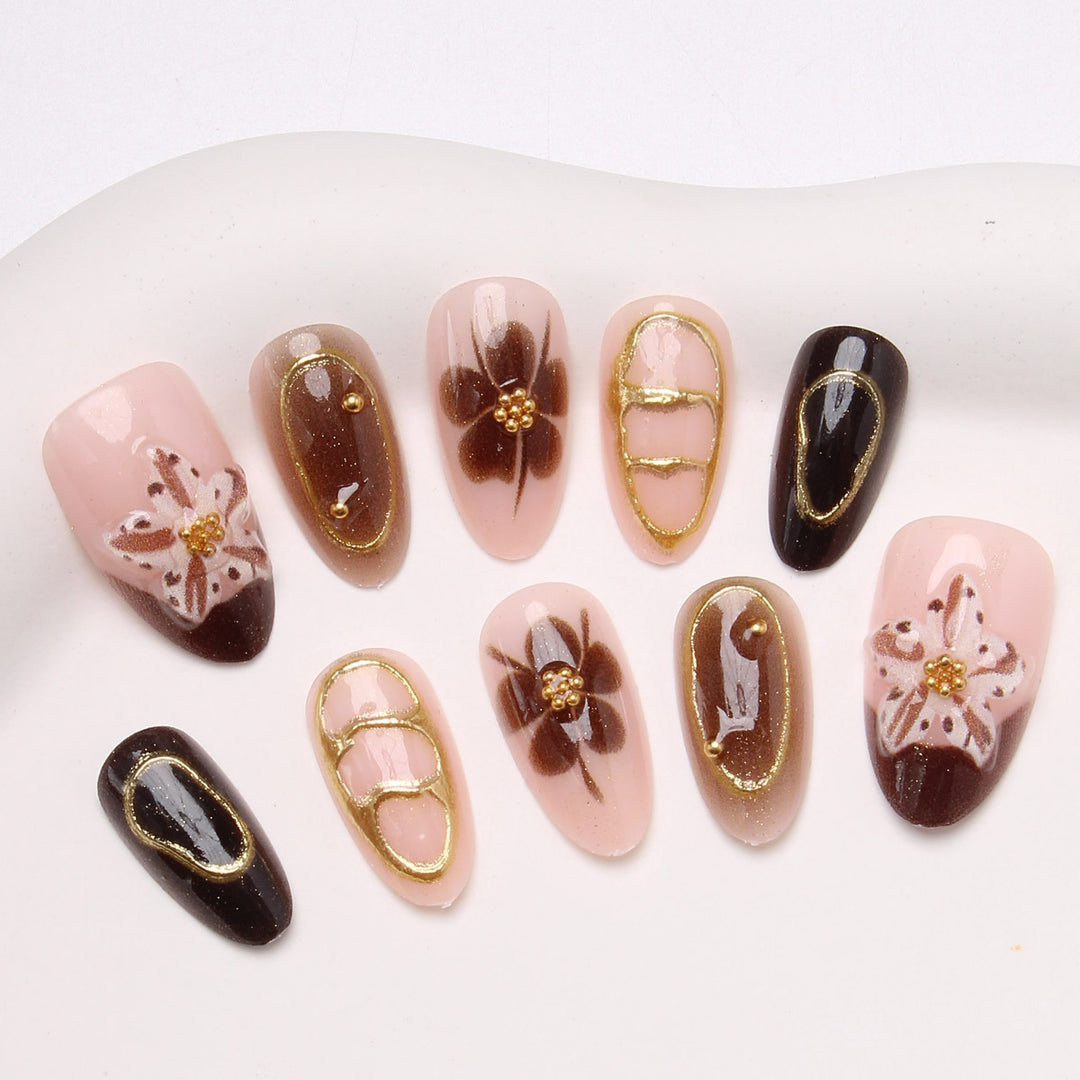 Artistic Floral Nail Art Press-On Set Kalsten