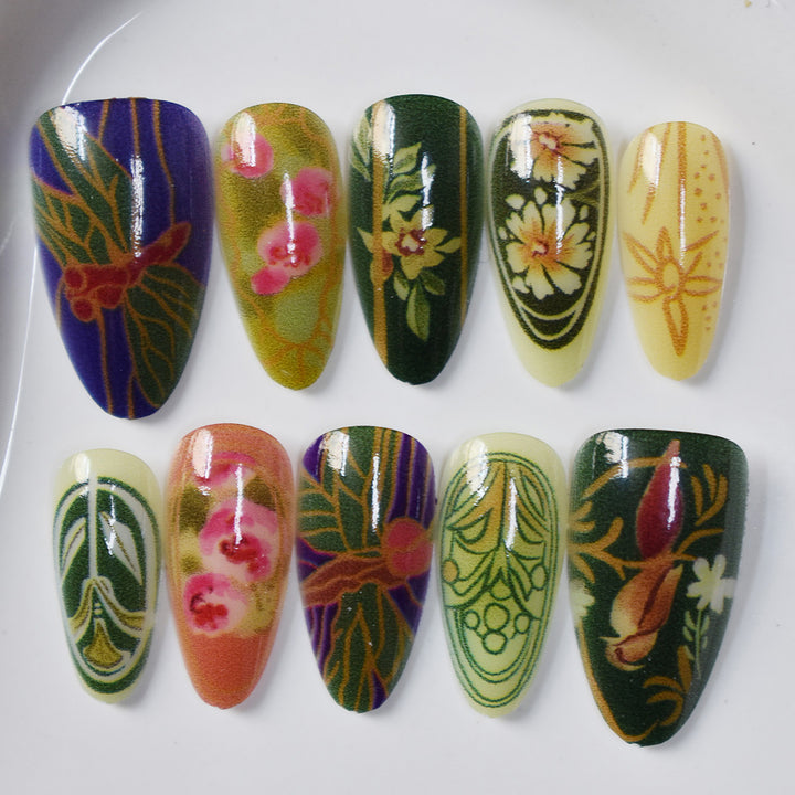 Elegant Artistic Nail Art Set Kalsten