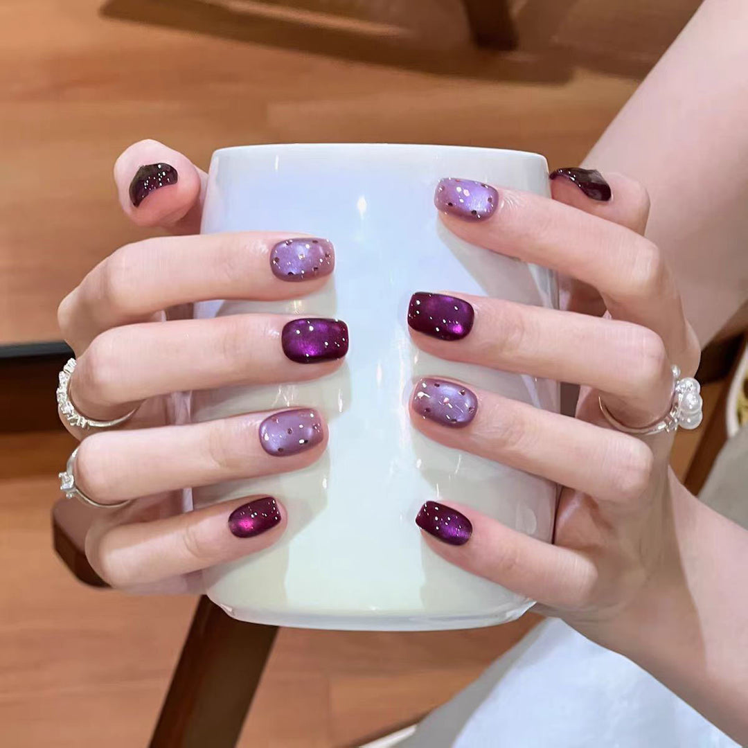 Artistic Press-On Nail Set with Whimsical Character Designs Kalsten
