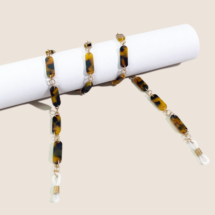 Fashionable Statement Eyewear Chain Kalsten