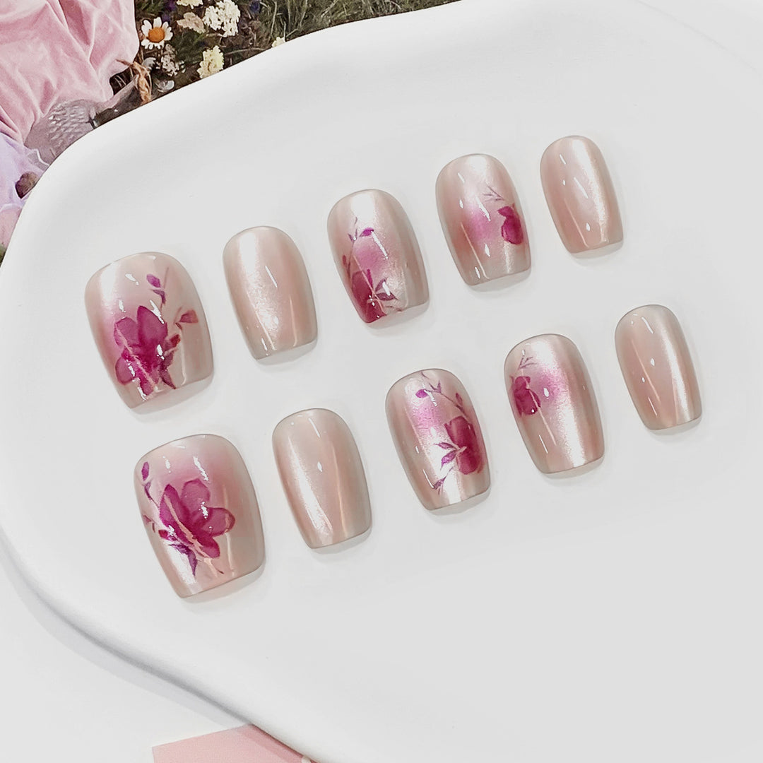 Artificial nail tips with floral accents Kalsten
