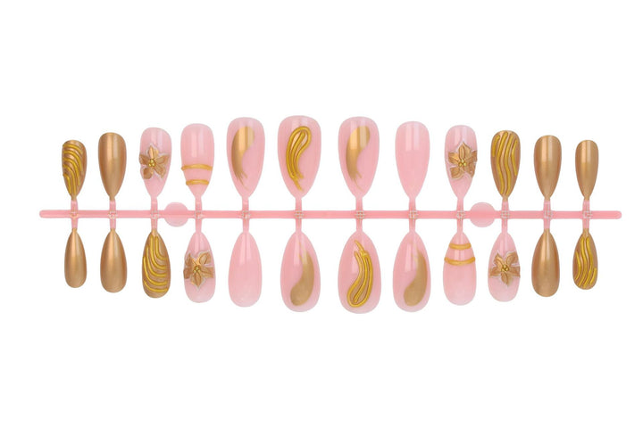 Artificial nail set with golden decorations and elegant shapes Kalsten