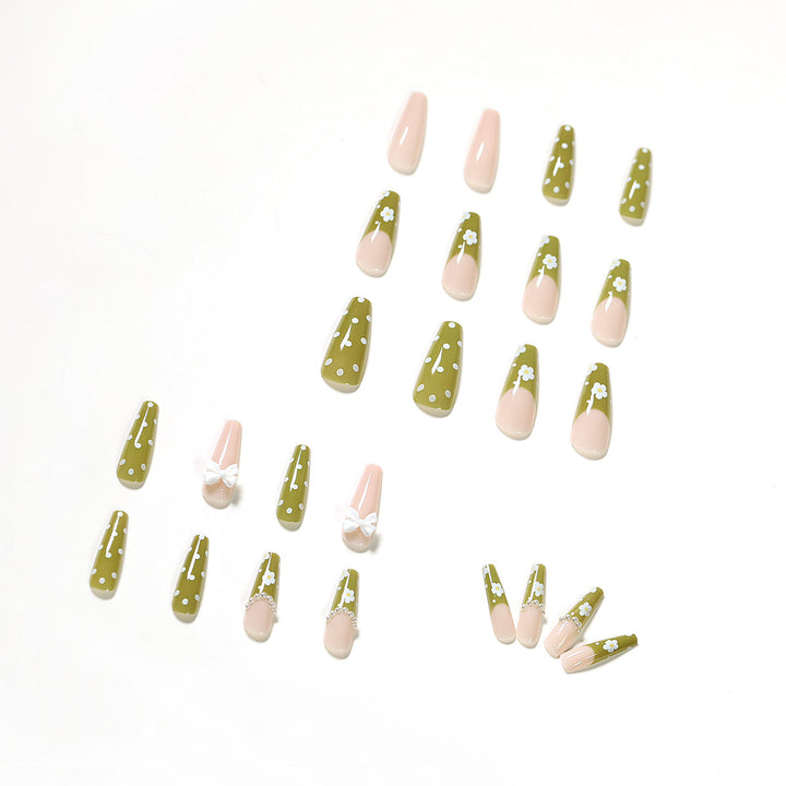 Artful Nail Extensions with Delicate Flower Design Kalsten