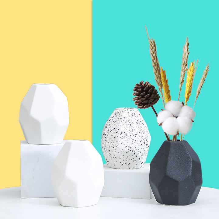 Geometric Decorative Ceramic Vase Kalsten