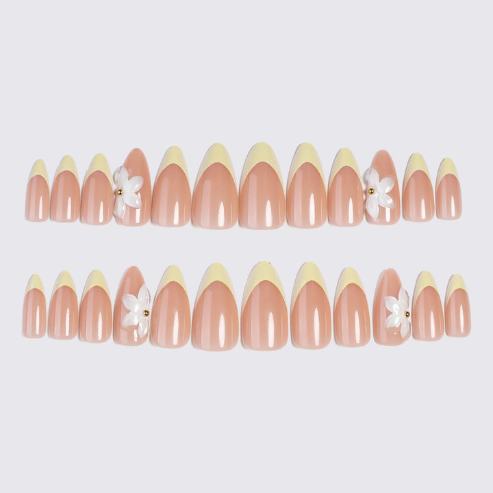 Artificial nail set with elegant floral decorations and delicate color gradients Kalsten