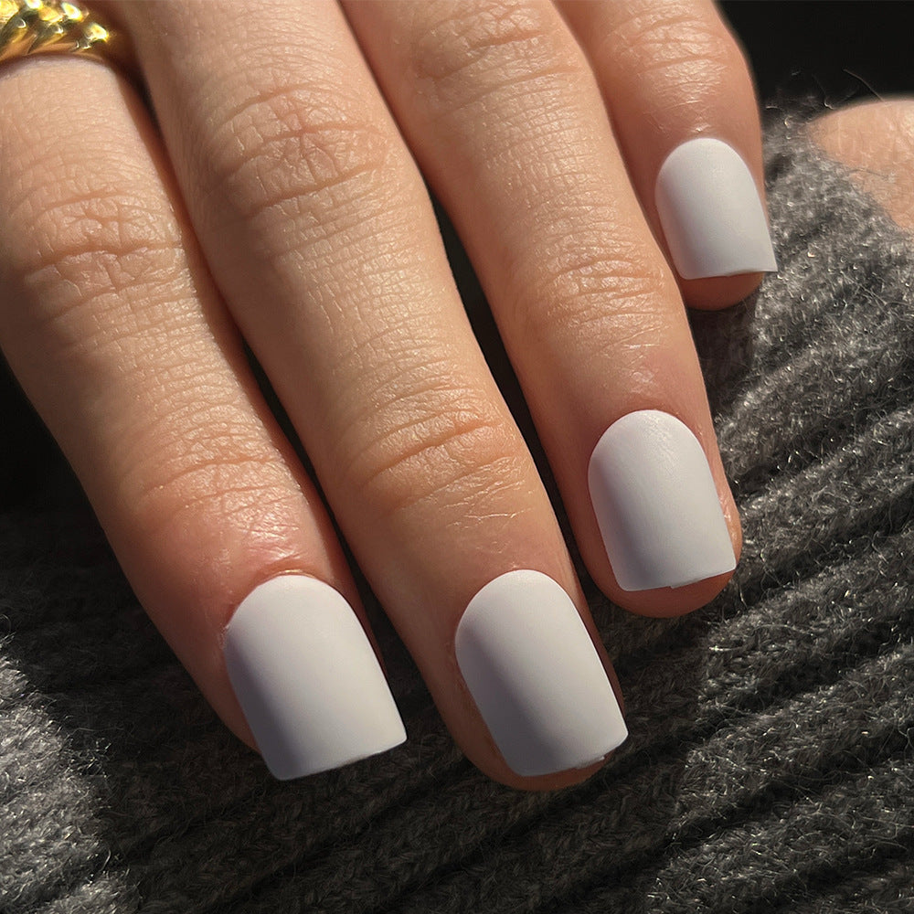 Artificial nail art with matte finish Kalsten
