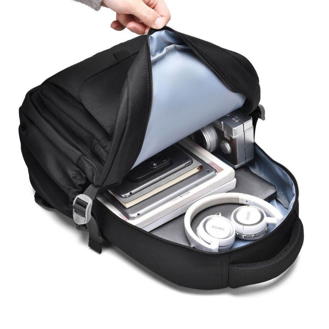 Multi-Functional Casual Backpack with Ergonomic Design Kalsten