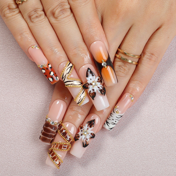 Creative Nail Art Set with Stylish Designs Kalsten